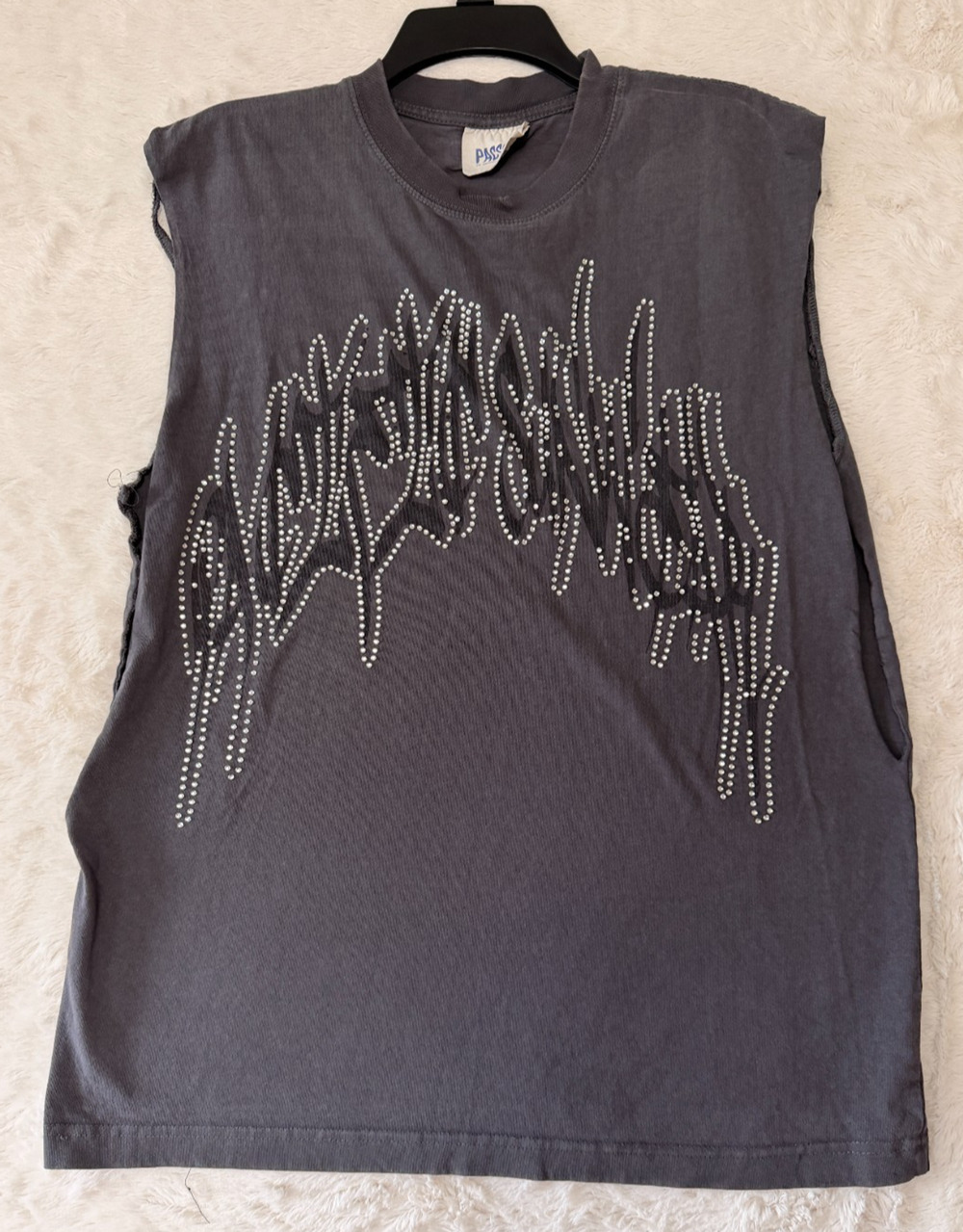 PacSun Graphic Art Program Men's M Gray T-Shirt Studded Rhinestone Muscle Shirt